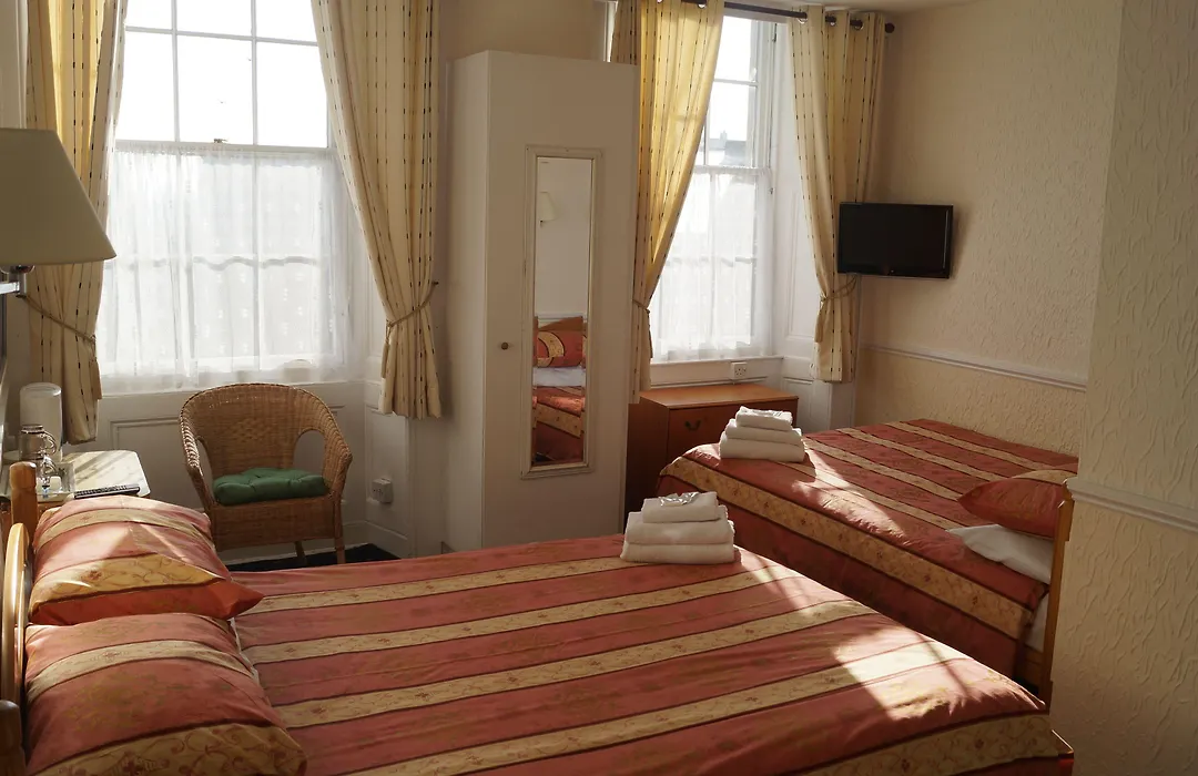 The Hampton Court Guesthouse-1
